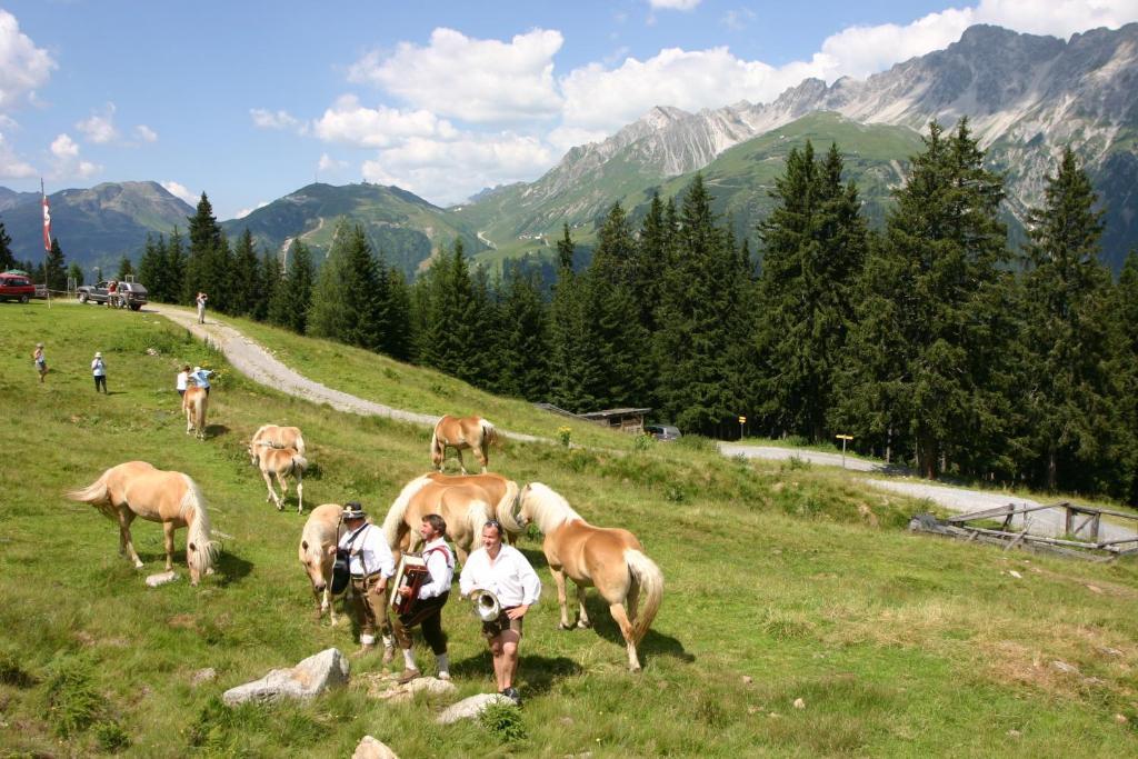 Landhaus Flunger Sankt Anton am Arlberg Dış mekan fotoğraf